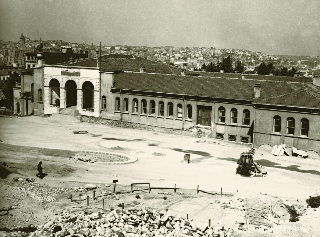 28- İstanbul Valiliği ön cephe düzenlemesi (İBB, Kültür A.Ş.)