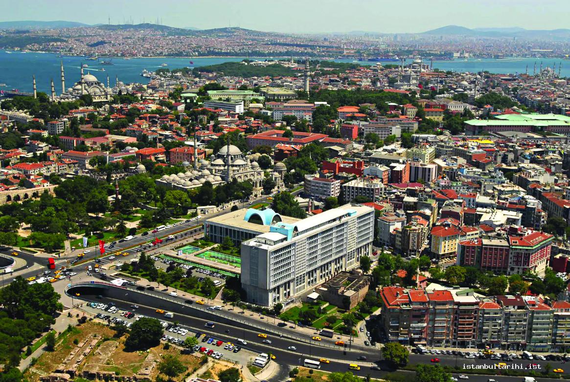 35- İBB Sarayı