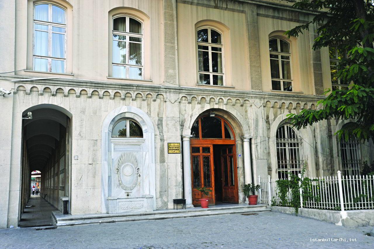 4 Beyazıt Devlet Kütüphanesi