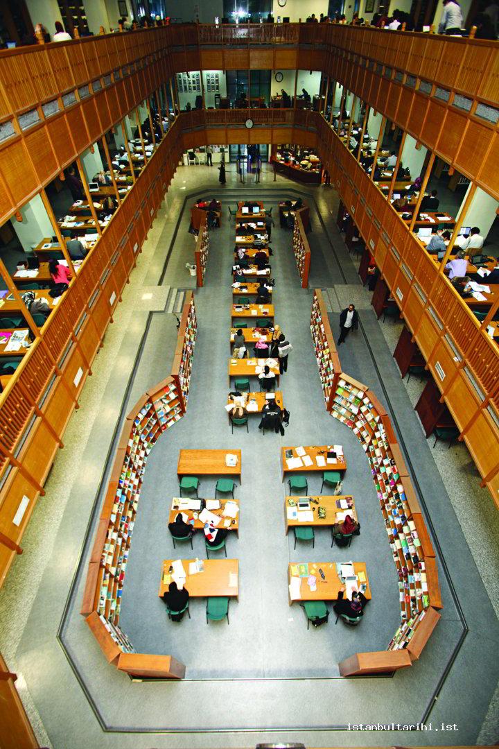 7 İSAM Kütüphanesi